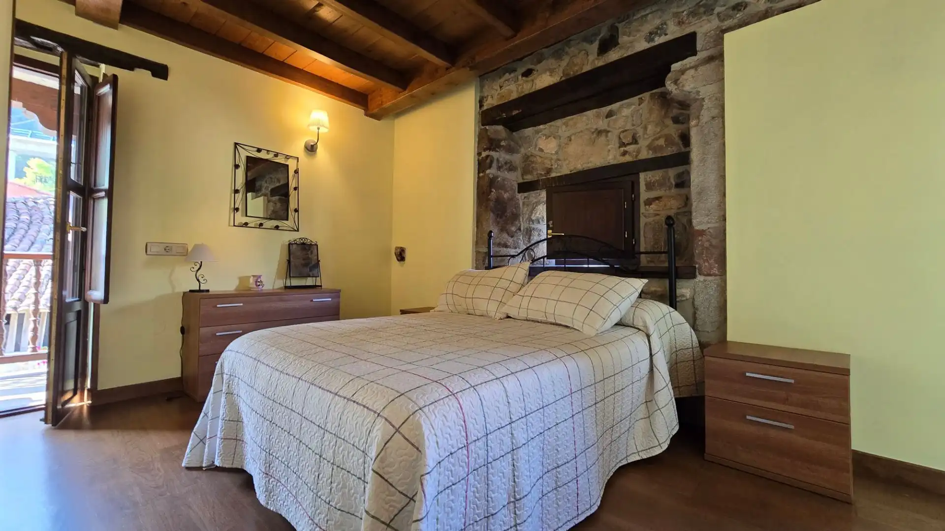 Dormitori de Casa o xalet en venda en Llanes amb Calefacció
