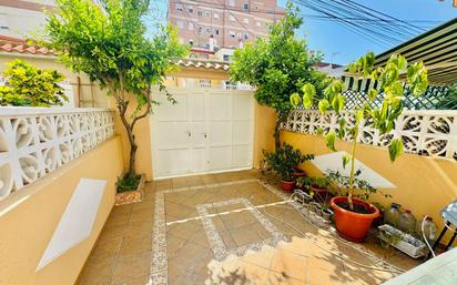 Garden of House or chalet for sale in Torrevieja  with Air Conditioner, Terrace and Furnished