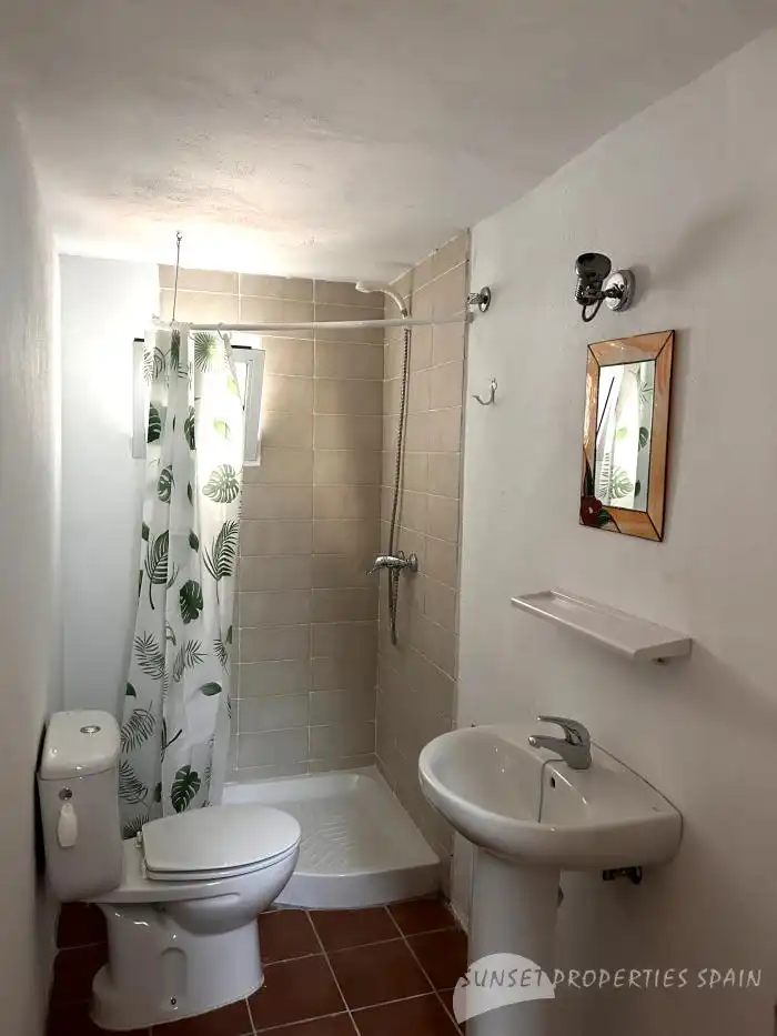 Bathroom of Houses for sale in Cómpeta  with Furnished