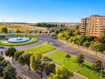Piso con ascensor en venta en Fernando Garrorena