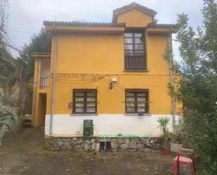 Vista exterior de Casa o xalet en venda en Ribera de Arriba amb Balcó