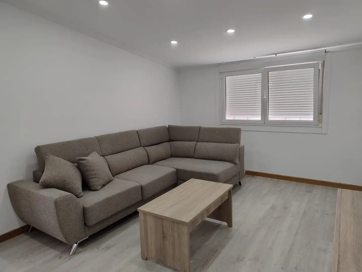 Flat for rent in Santiago de Compostela   with Heating, Furnished and Oven