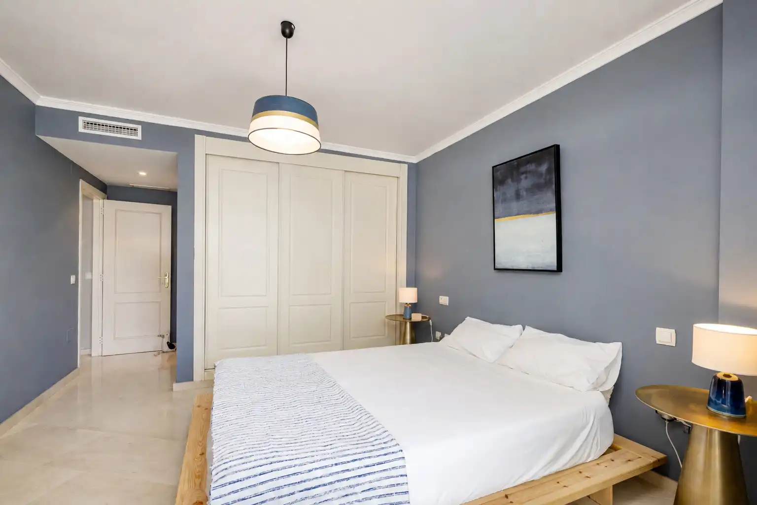 Dormitori de Dúplex en venda en Sotogrande amb Aire condicionat, Terrassa i Traster