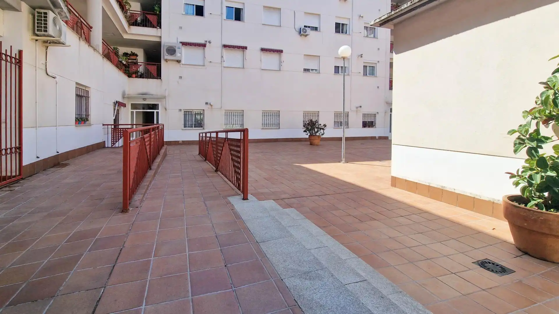 Vista exterior de Piso en venta en Badajoz con Aire acondicionado y Trastero