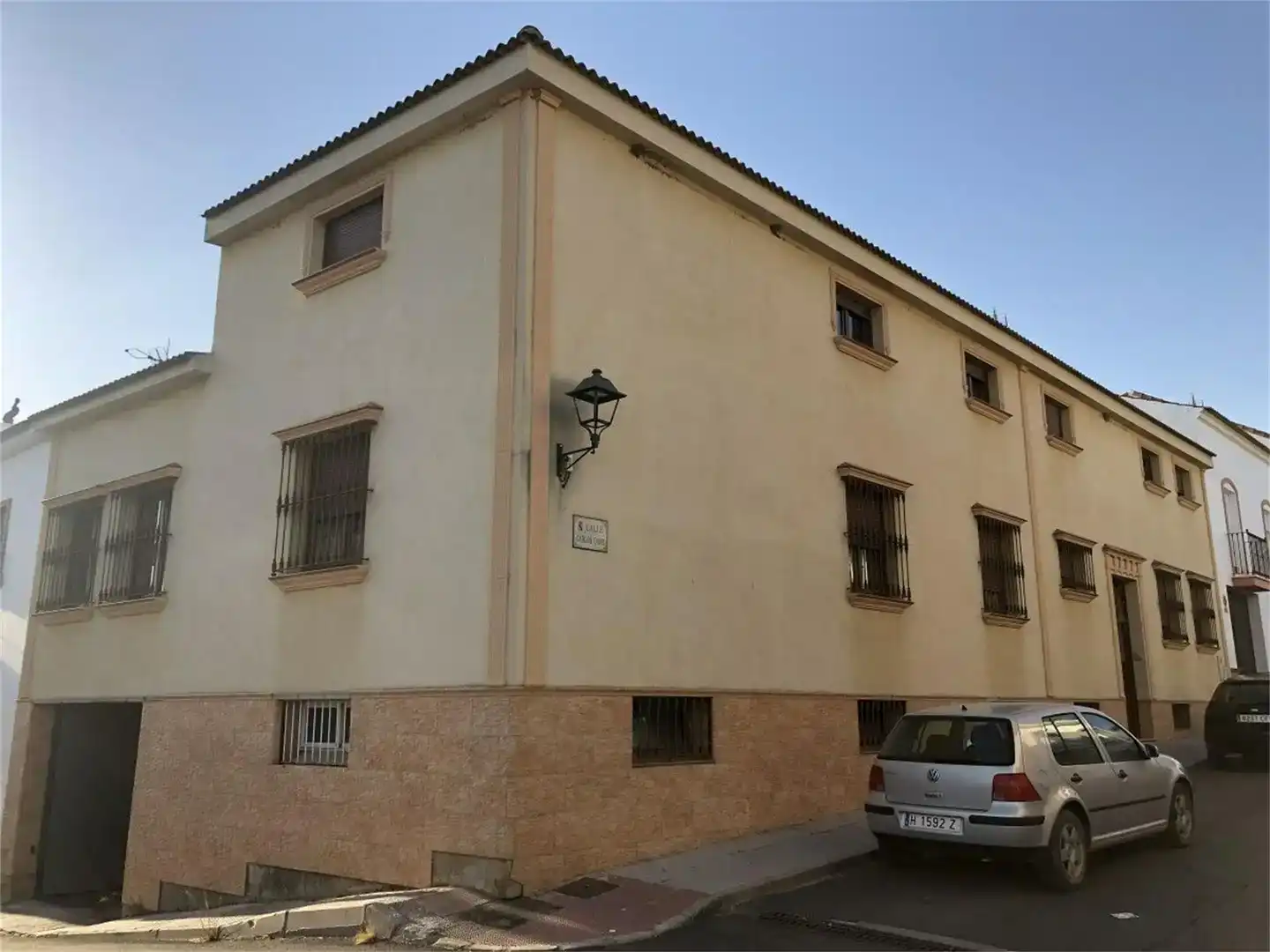 Vista exterior de Casa adosada en venda en Gibraleón amb Aire condicionat i Moblat