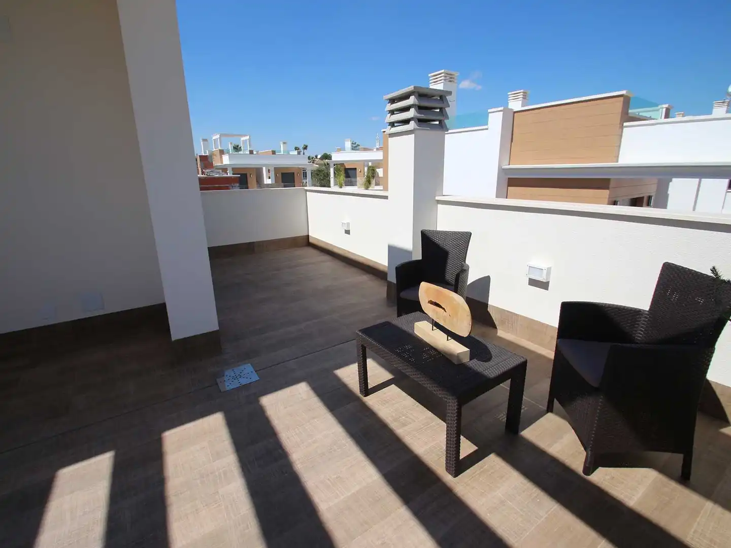 Detached house with pool for sale in Avenida Avenida Julietta Orbaiceta, imagen 17