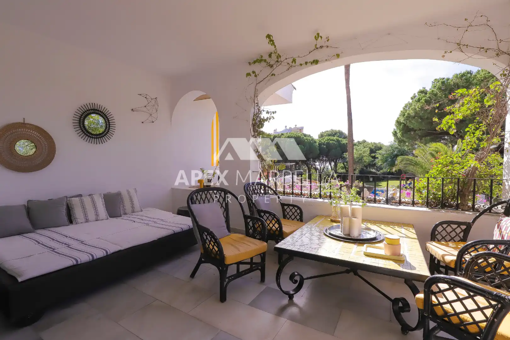 Garten von Wohnung zum Verkauf in Marbella mit Klimaanlage, Terrasse und Möbliert