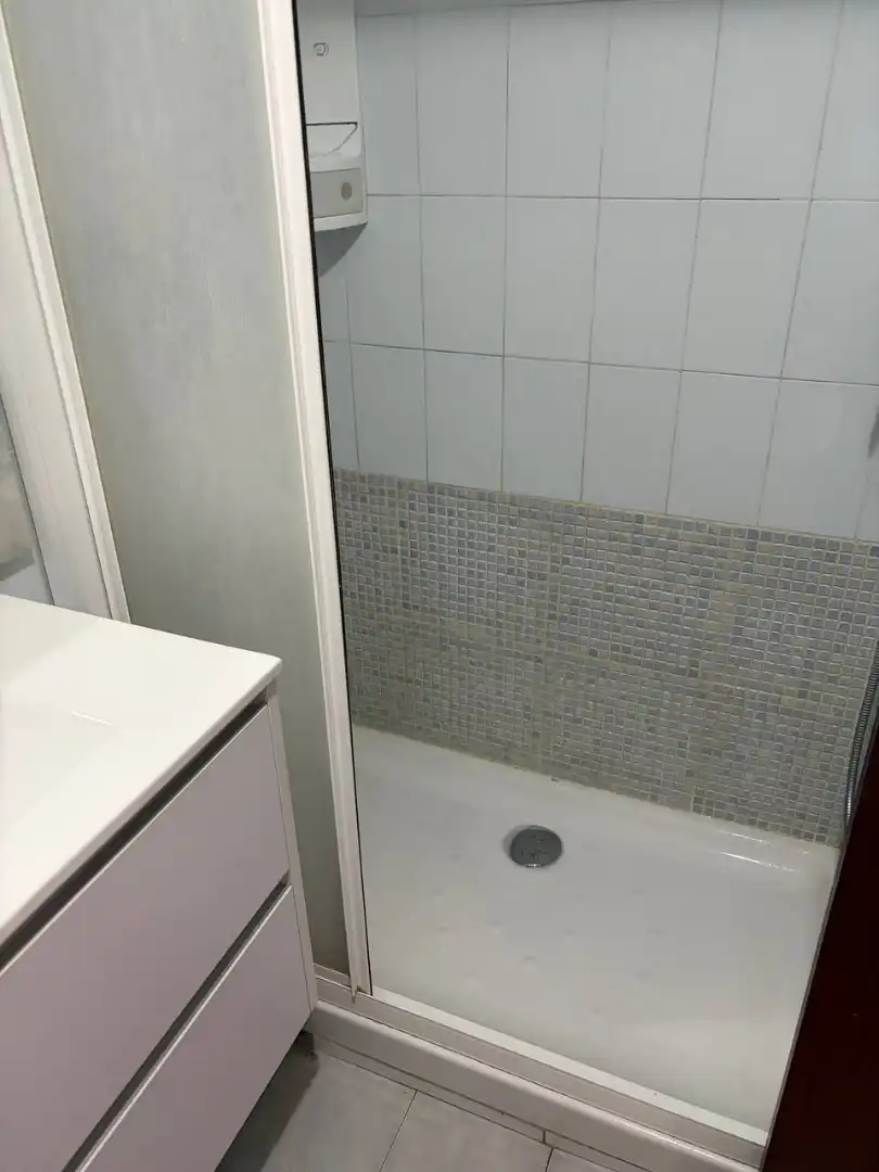 Bany de Pis de lloguer en Valencia amb Aire condicionat, Jardí privat i Terrassa