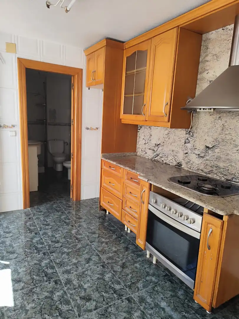 Cuina de Casa adosada en venda en Murcia