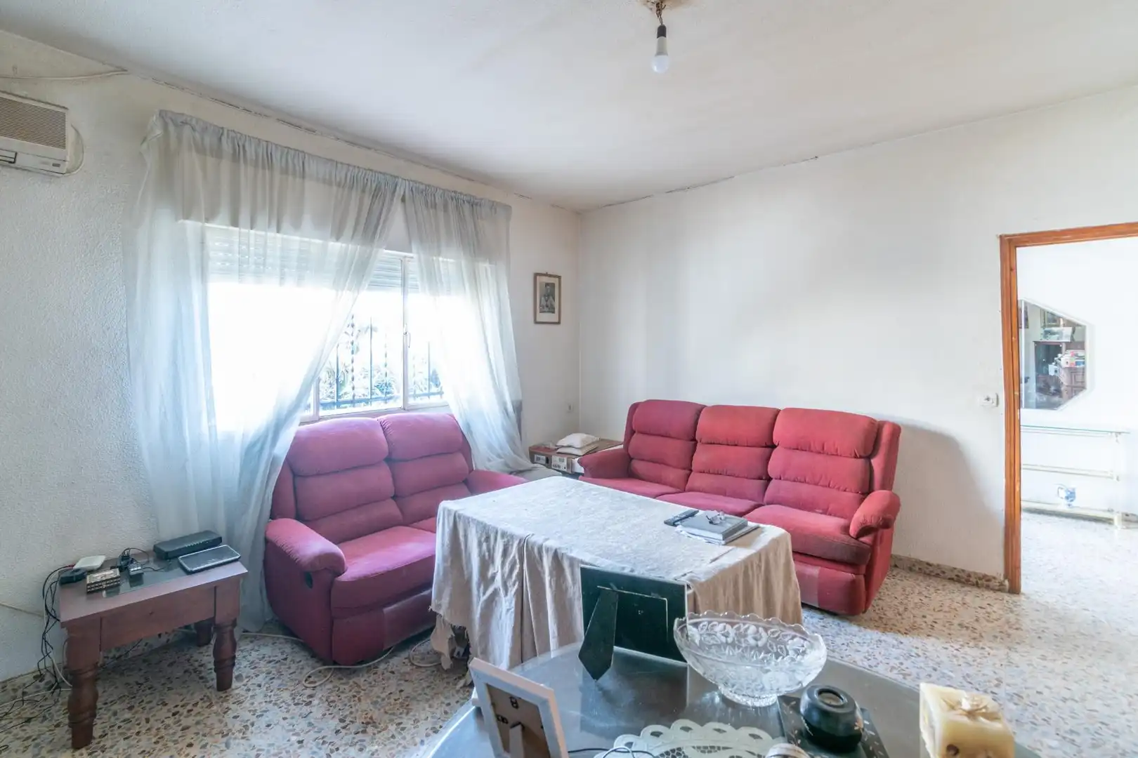 Sala de estar de Casa o chalet en venta en Vegas del Genil con Calefacción, Jardín privado y Terraza