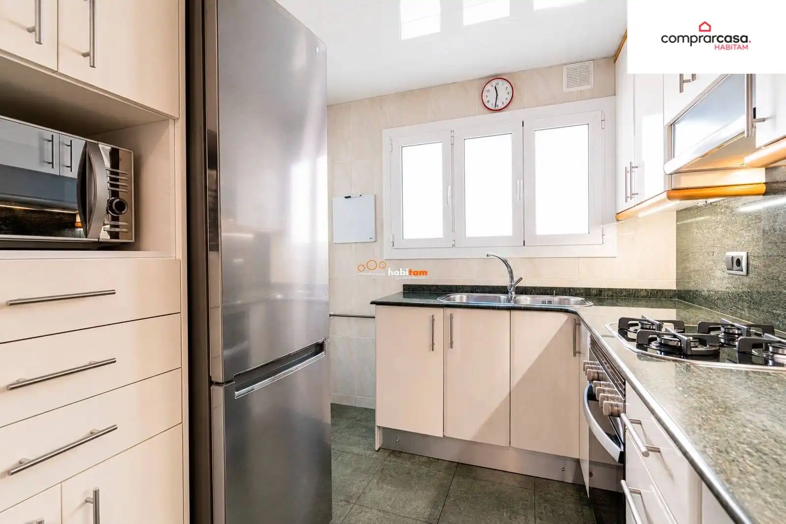 Cocina de Piso en venta en Barcelona con Aire acondicionado, Calefacción y Balcón