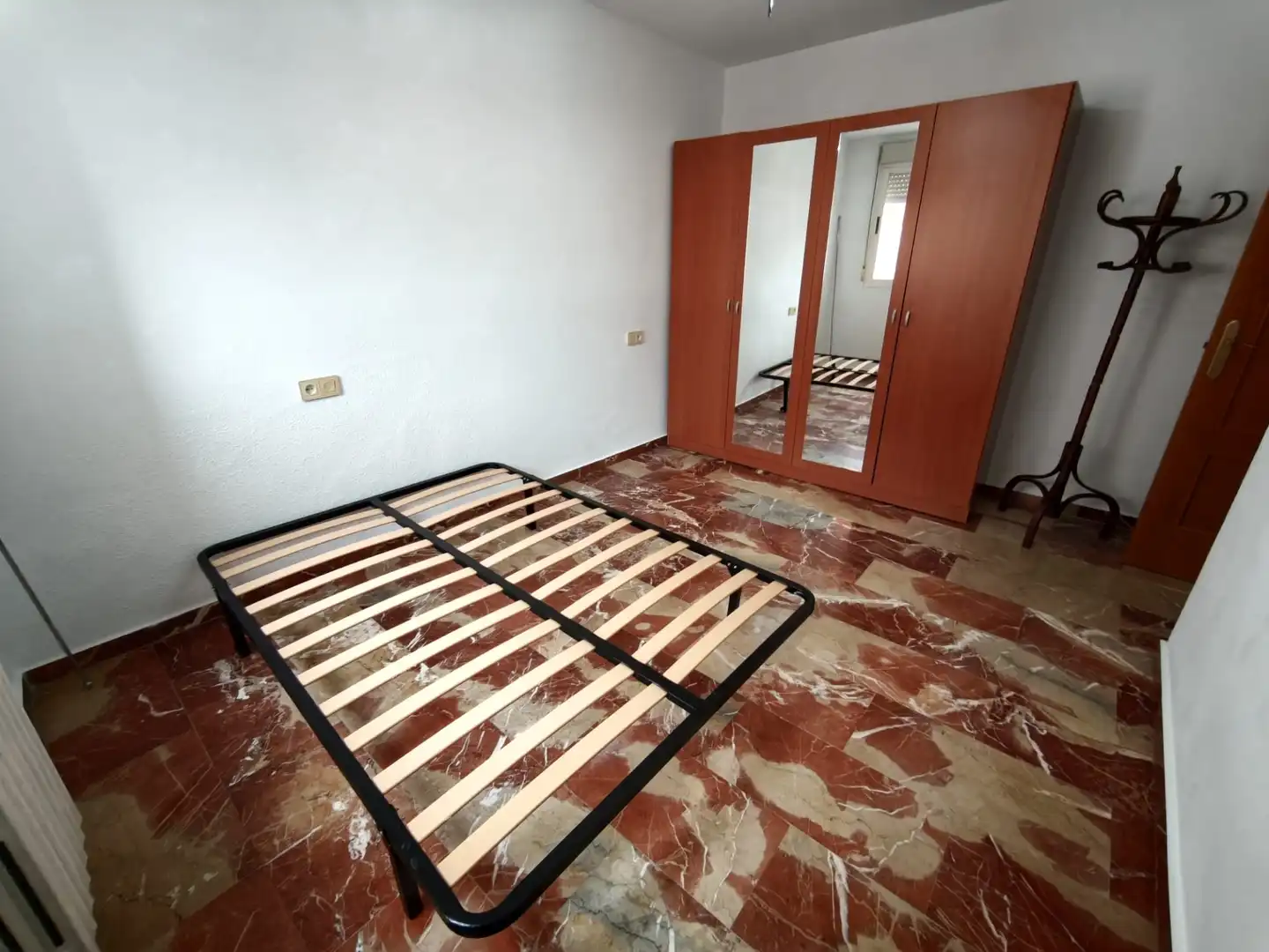 Apartament amb ascensor de lloguer a Avenida Isabel la Católica, imagen 7
