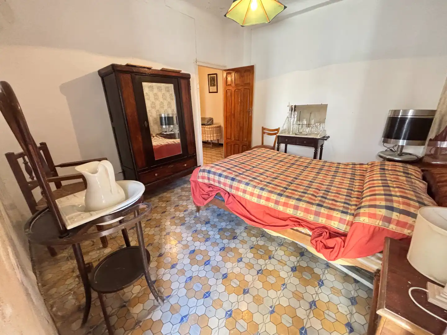 Dormitori de Casa o xalet en venda en Monegrillo amb Jardí privat, Terrassa i Moblat