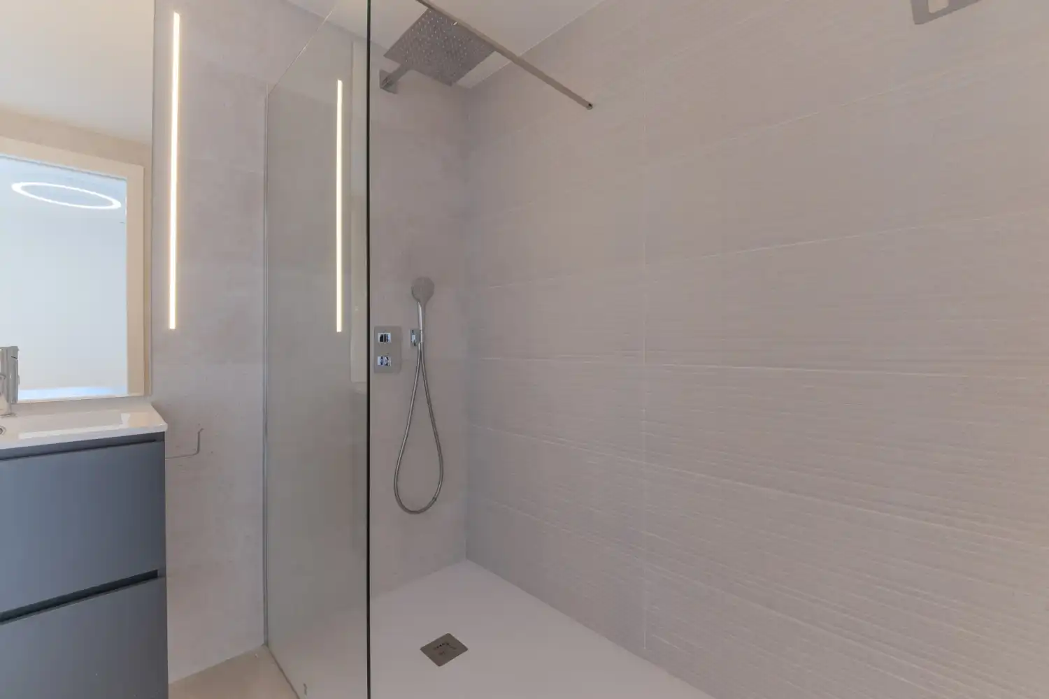 Neubau-Penthouse mit Pool zum Verkauf in Passeig Marítim 100, imagen 63