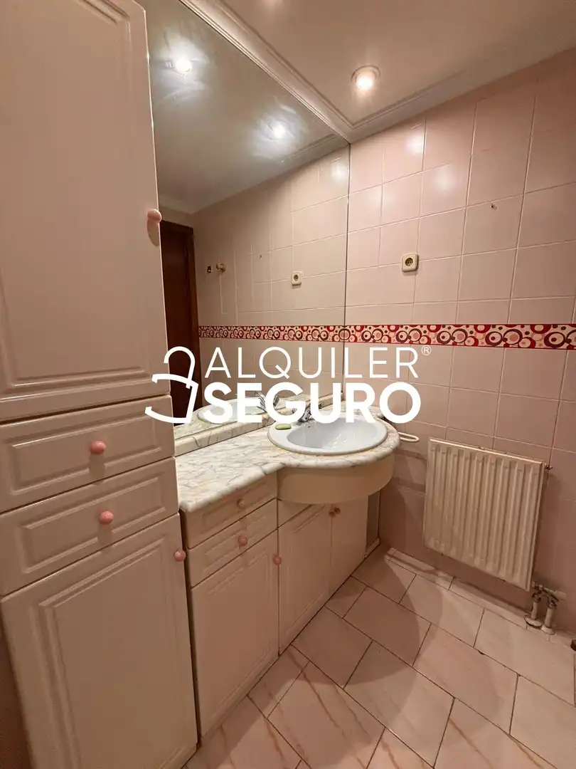 Badezimmer von Wohnung zur Miete in Puente de Vallecas