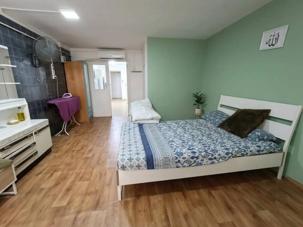 Habitación de Local en venta en Rubí con Aire acondicionado