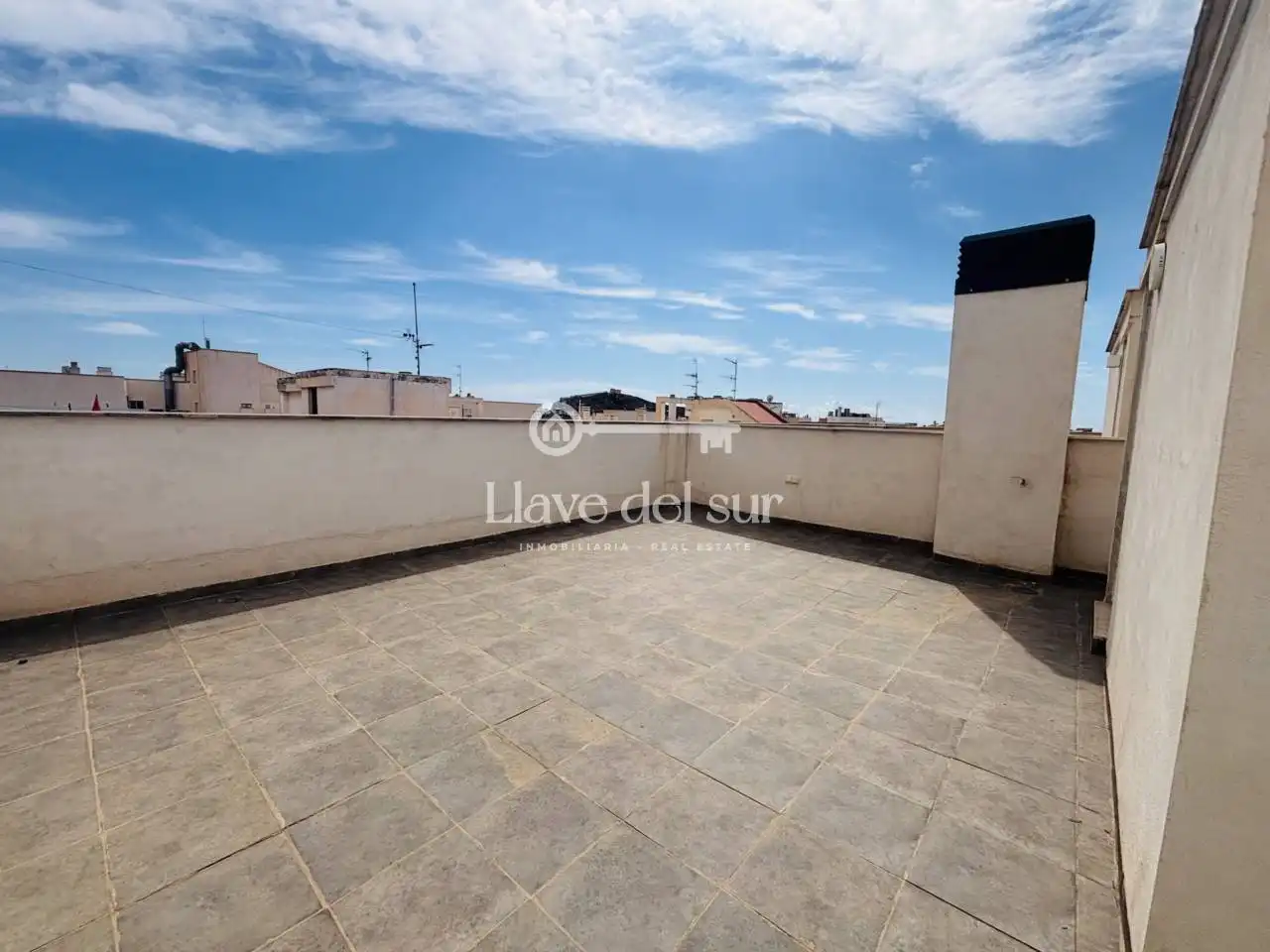 Flat with terrace for sale in Casco Antiguo, imagen 8