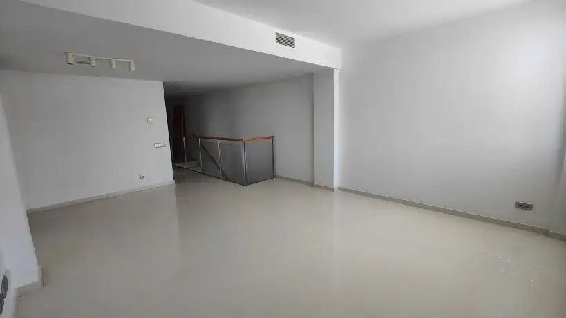 Maisonette zum Verkauf in Sant Pere de Ribes mit Klimaanlage, Heizung und Privatgarten