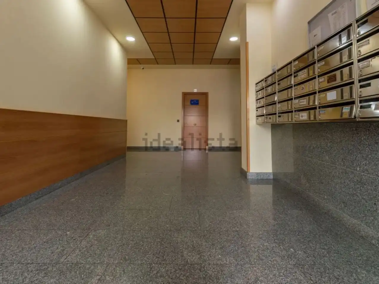 Office for sale in Alcalá de Henares  with Air Conditioner, Heating and Furnished