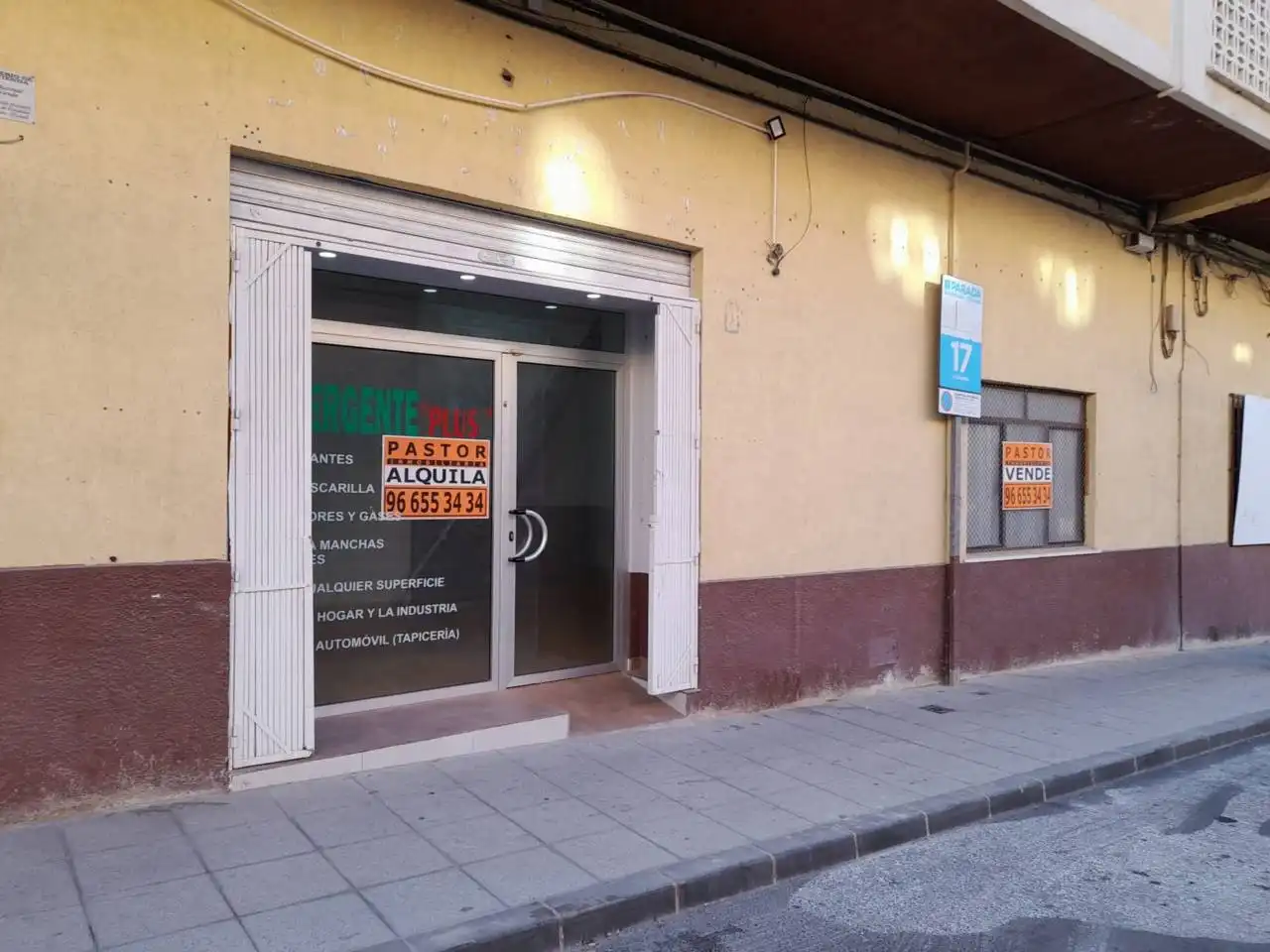 Local commercial à vendre à Calle ALICANTE