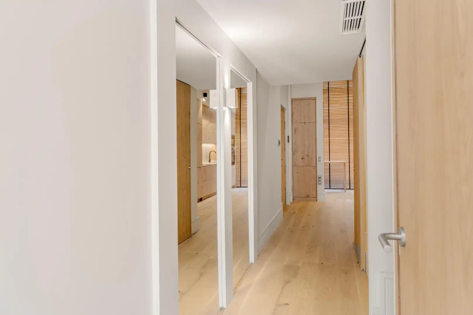 Flat for sale in Barcelona  with Air Conditioner, Heating and Parquet flooring