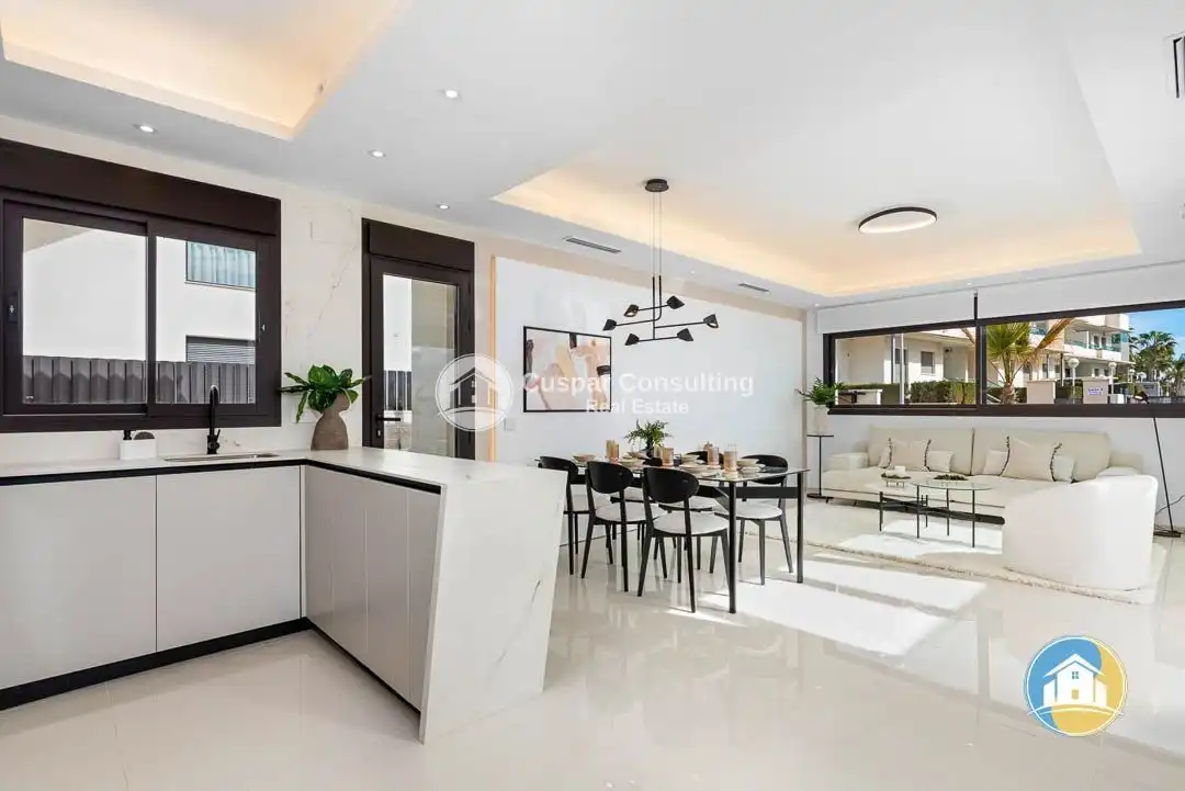 Comedor de Casa o chalet en venta en Rojales con Aire acondicionado, Calefacción y Jardín privado