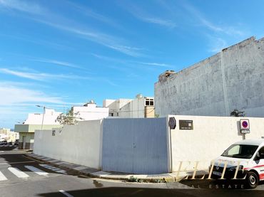 Terreno residenziale in vendita a Tirso de Molina 2