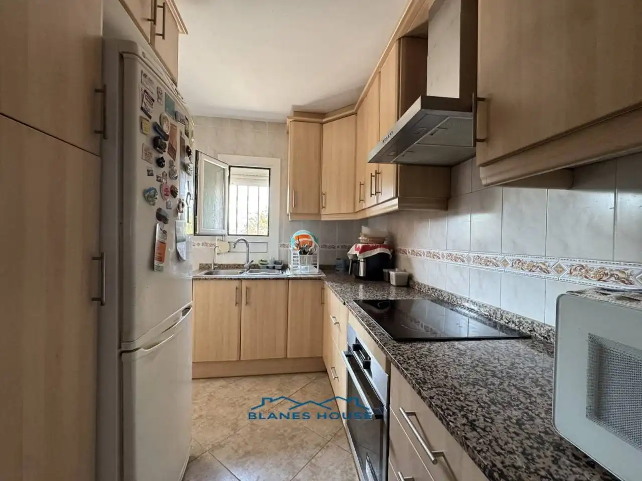 Casa amb piscina en venda a Avenida Argimont 0, imagen 18