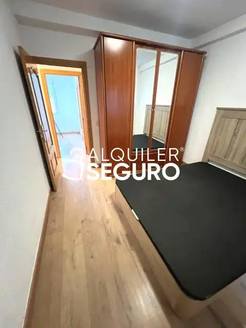 Bedroom of Flat for rent in Getafe  with Air Conditioner, Heating and Terrace