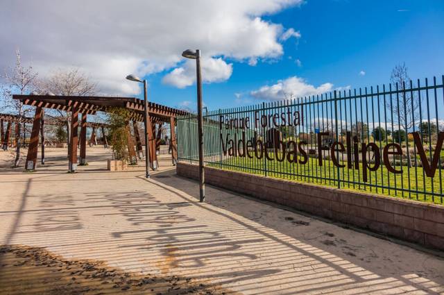 Piso en Alquiler en Calle de María de las Mercedes de Borbón, 278 en Valdebebas - Valdefuentes