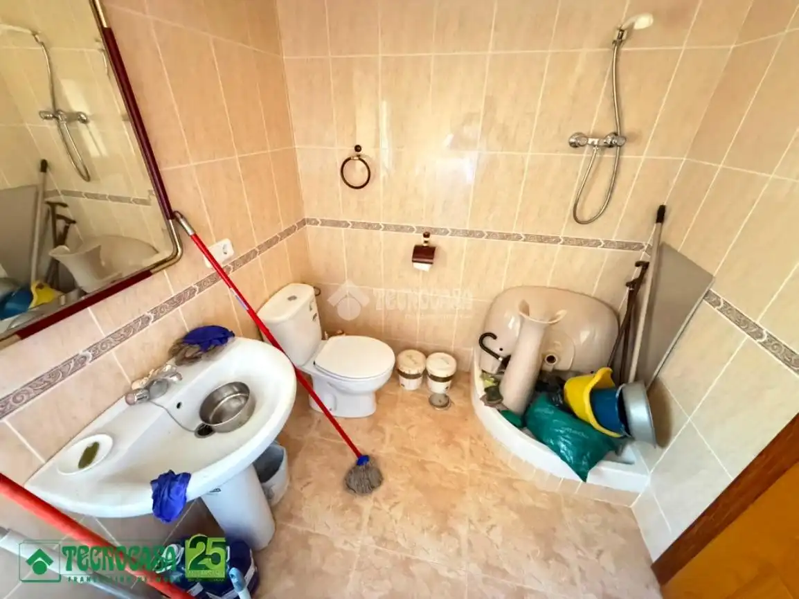 Bathroom of Houses for sale in Piedrabuena