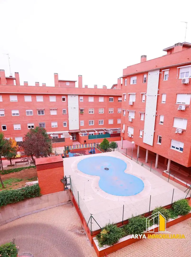 Vista exterior de Piso en venta en Torrejón de Ardoz con Aire acondicionado, Calefacción y Trastero