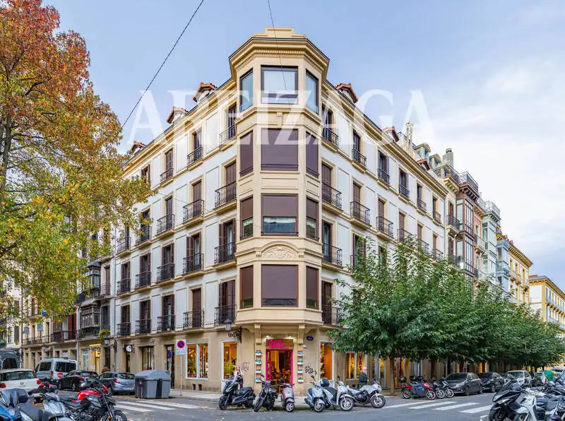 Exterior view of Flat for sale in Donostia - San Sebastián   with Heating, Terrace and Balcony
