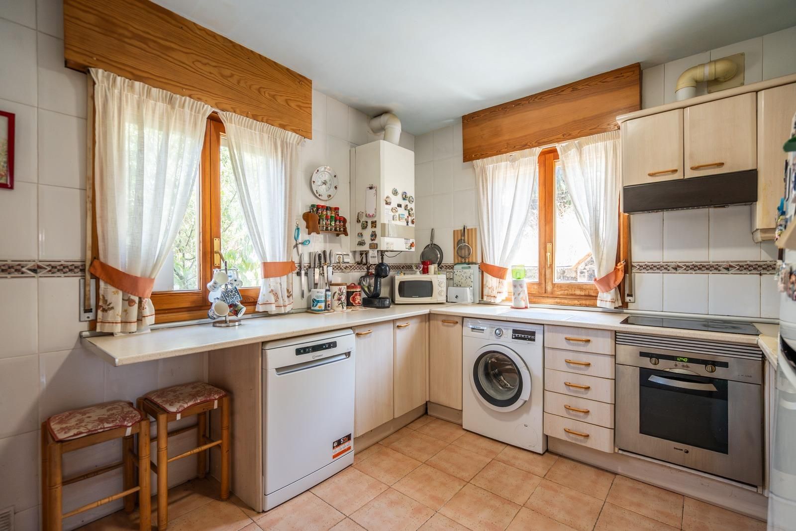 Kitchen of House or chalet for sale in Manzanares El Real  with Air Conditioner, Heating and Private garden