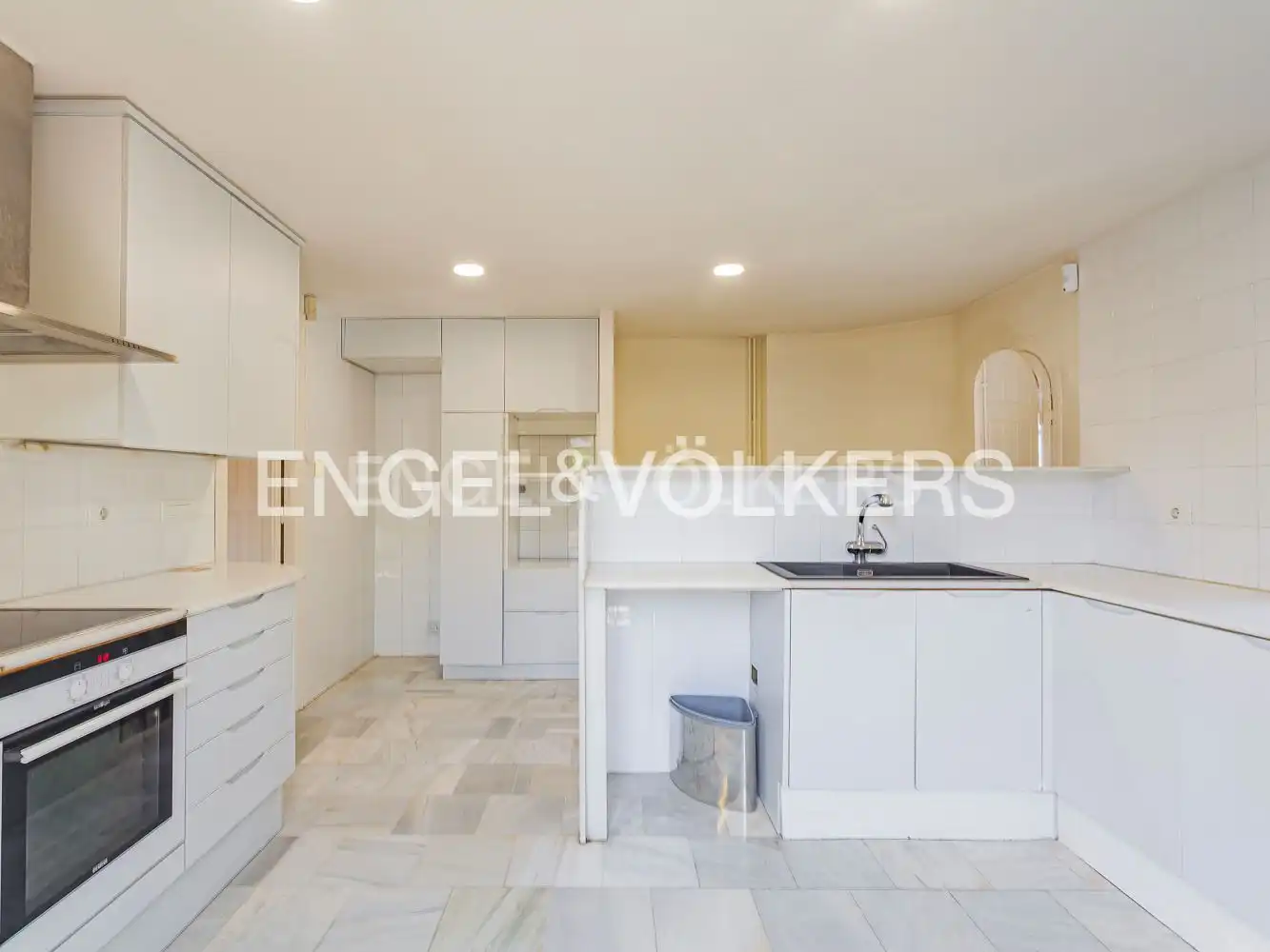 Kitchen of Houses for sale in Sant Cugat del Vallès  with Air Conditioner, Heating and Private garden