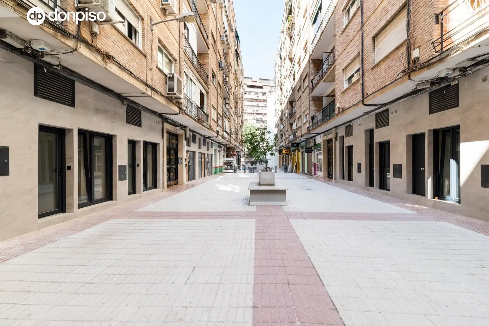 Außenansicht von Loft zum Verkauf in Granada mit Klimaanlage, Heizung und Möbliert