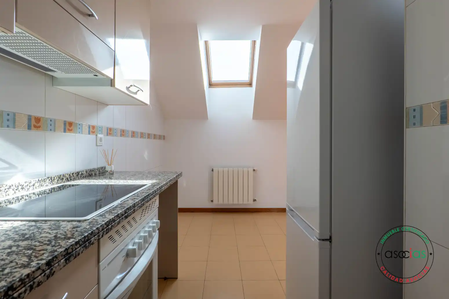 Kitchen of Flat for sale in Sur