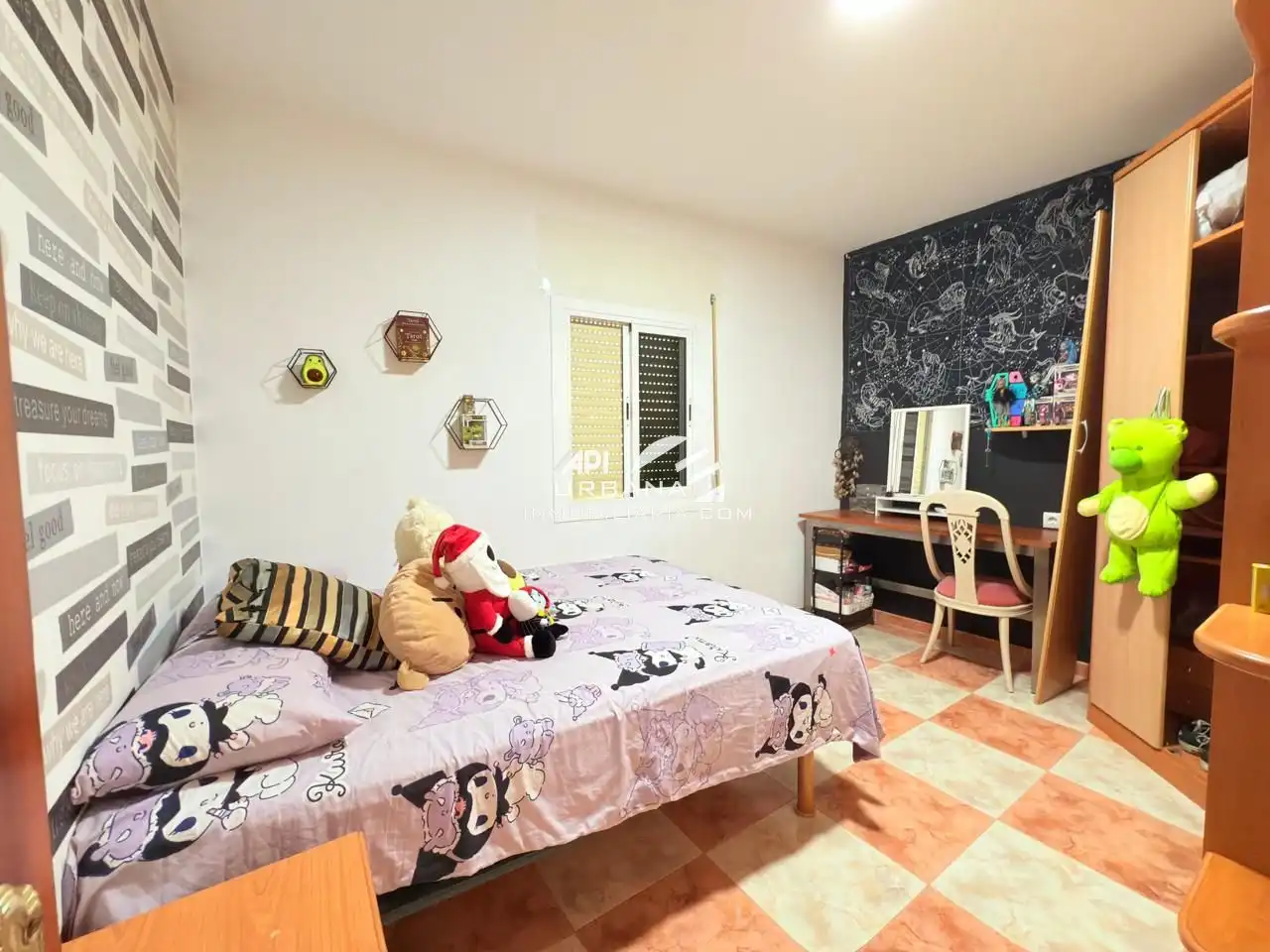 Habitación de Piso en venta en Lucena con Aire acondicionado