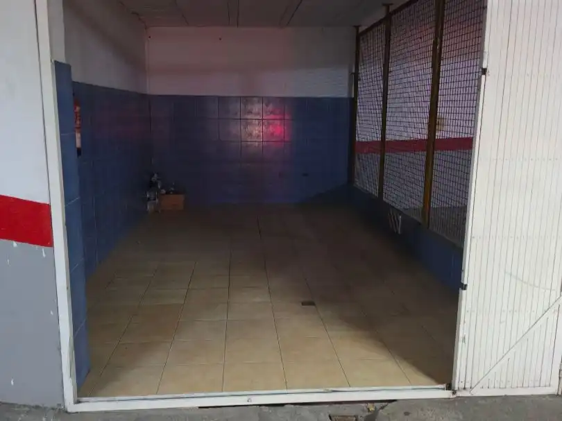 Garatge en venda en Almería
