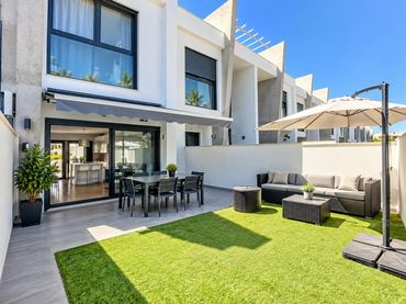 Bungalow with balcony for sale in L'Albir