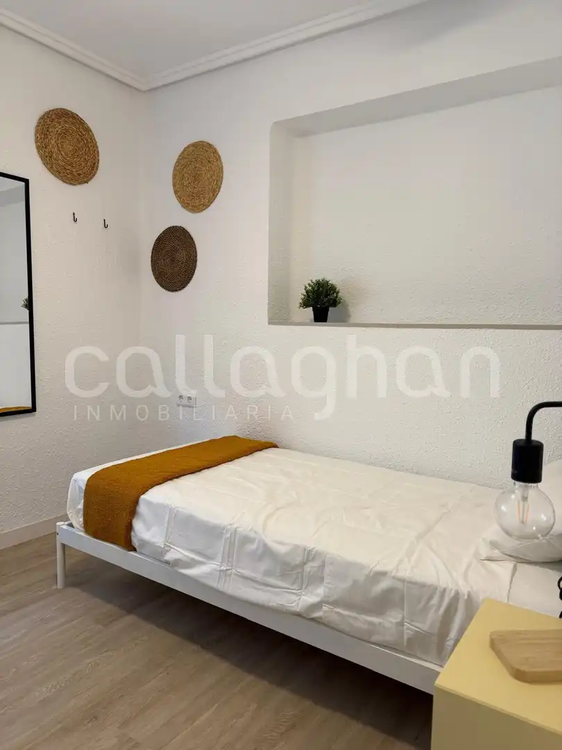 Habitación de Piso en venta en Burjassot con Parquet