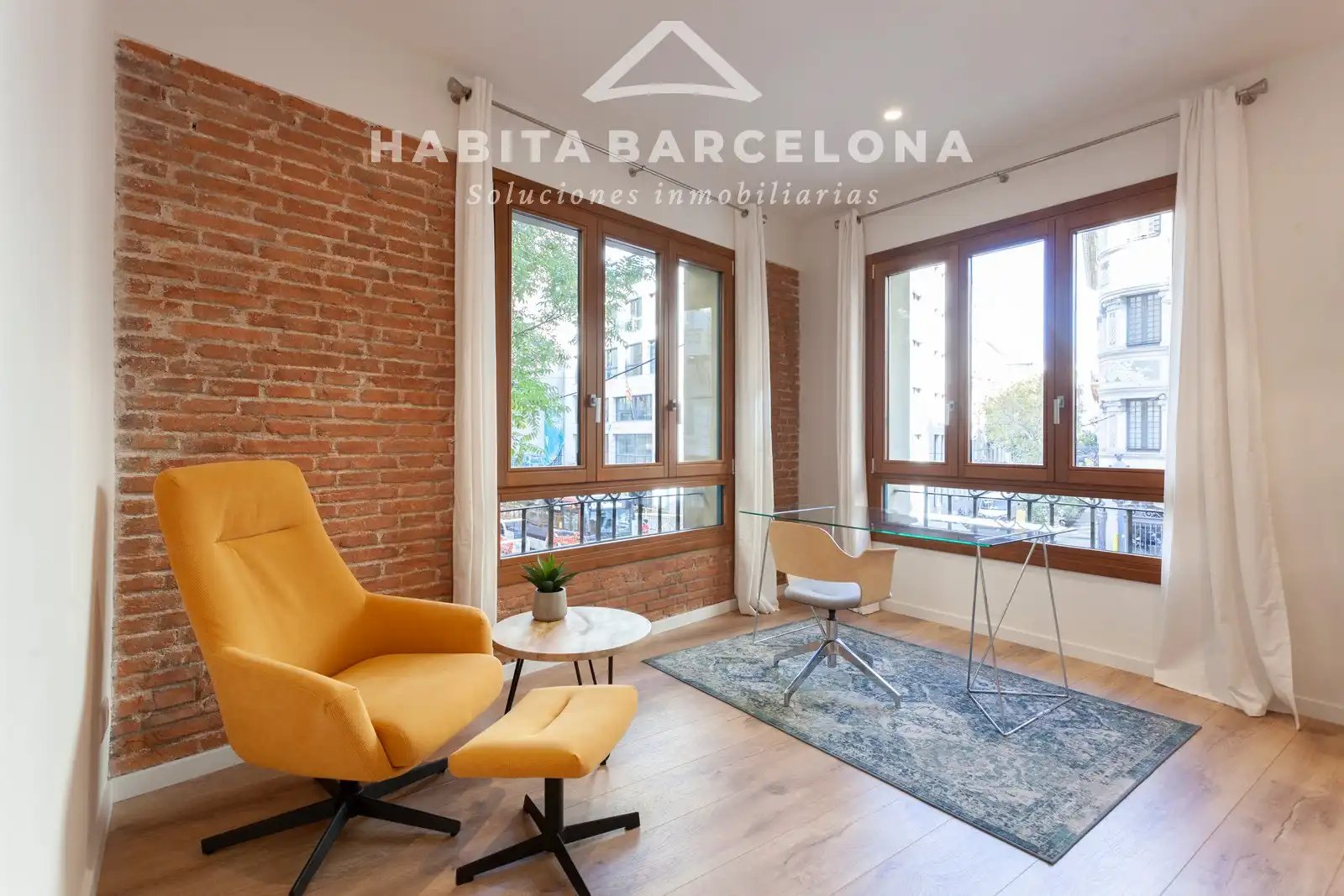 Vista exterior de Piso de alquiler en Barcelona con Aire acondicionado, Calefacción y Parquet