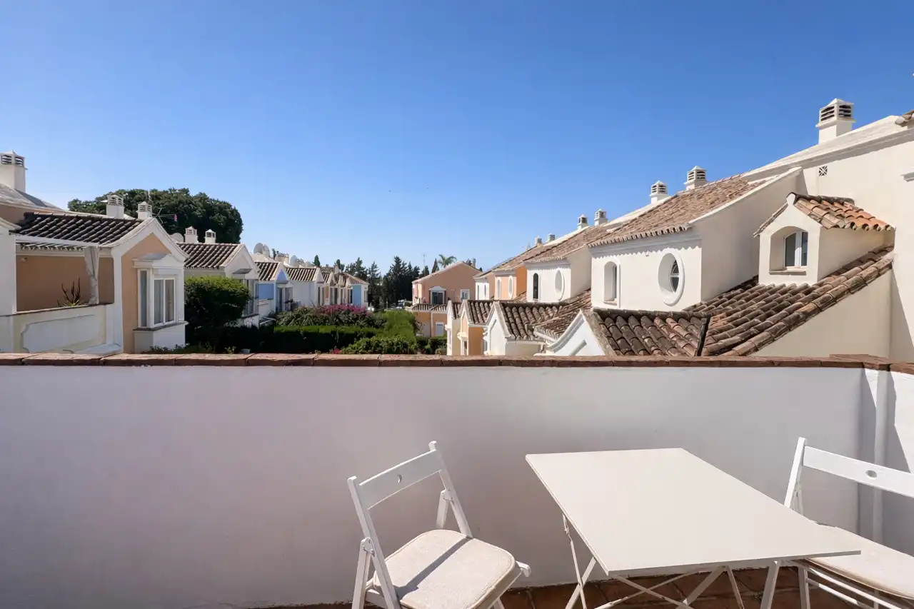 Terrassa de Casa adosada de lloguer en Marbella amb Aire condicionat, Calefacció i Jardí privat