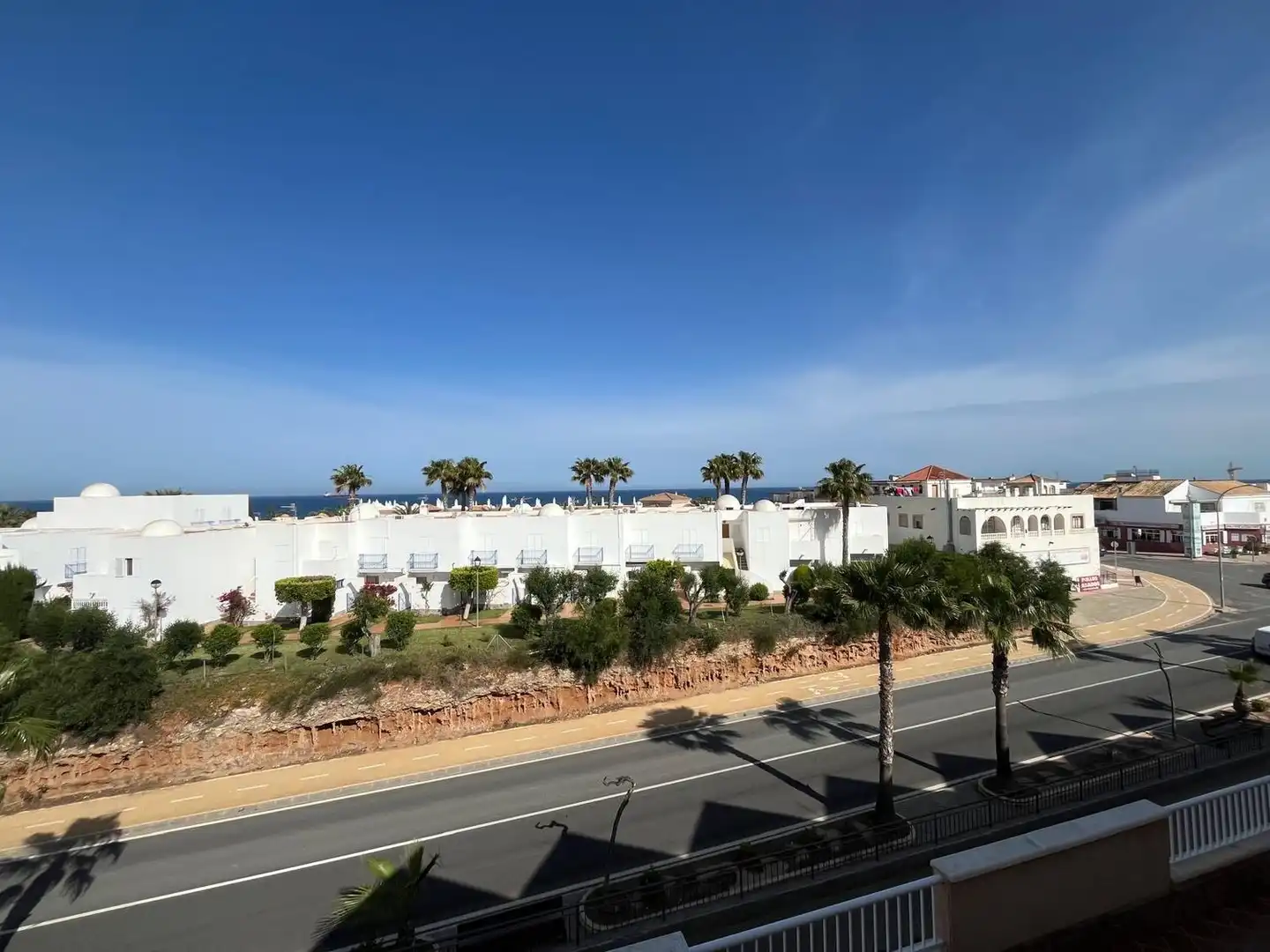 Vista exterior de Ático en venta en Garrucha con Aire acondicionado, Terraza y Piscina