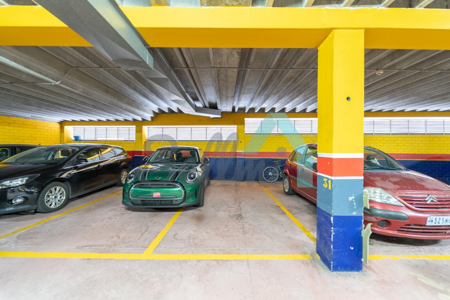 Aparcament de Garatge en venda en Oviedo 