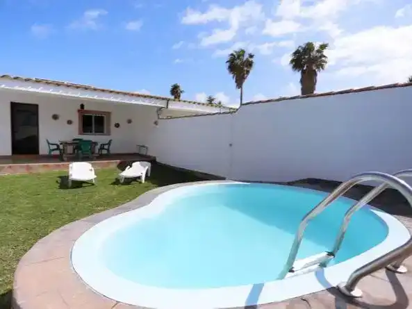 Swimming pool of Houses for rent in Conil de la Frontera  with Air Conditioner, Private garden and Swimming Pool