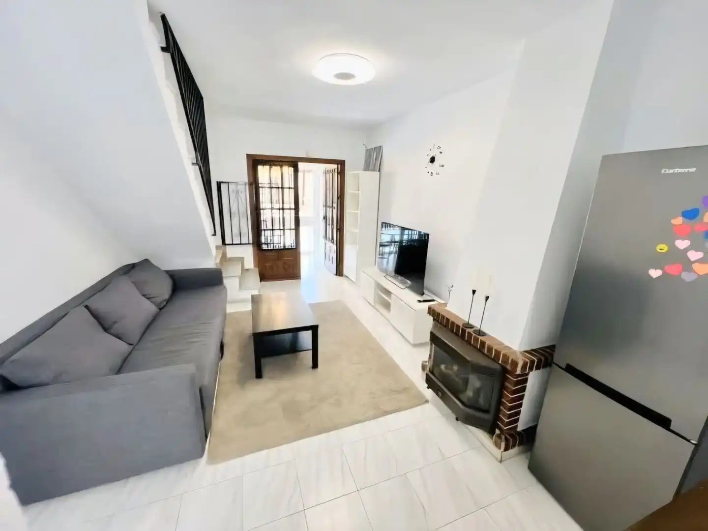 Sala d'estar de Dúplex en venda en Torrevieja amb Aire condicionat, Terrassa i Moblat