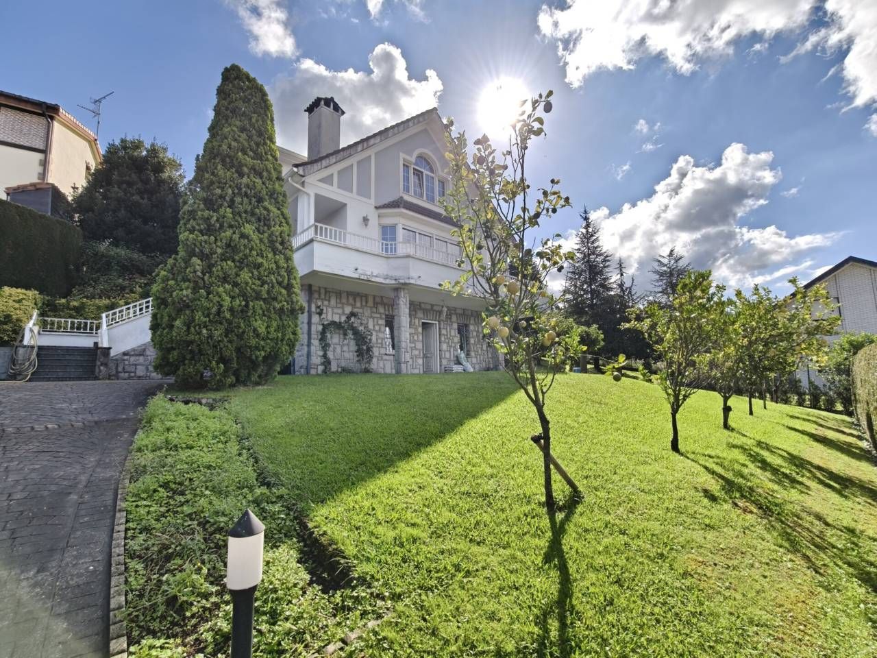 Garden of House or chalet for sale in Castro-Urdiales  with Heating and Private garden