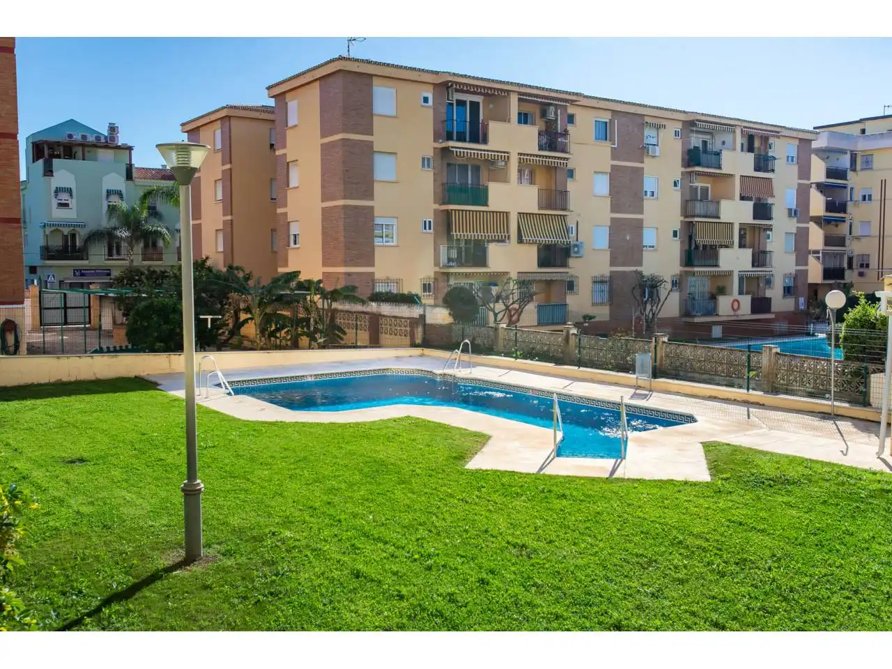 Swimming pool of Flat for rent in Rincón de la Victoria  with Air Conditioner, Terrace and Furnished