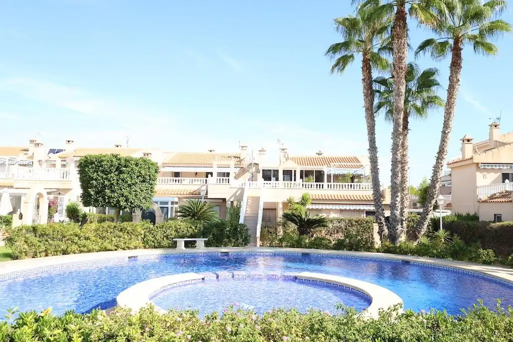 Planta baixa de lloguer a Calle Nicolas de Bussi, Playa Flamenca